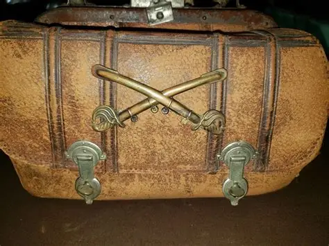 Civil War medical satchel in grayscale